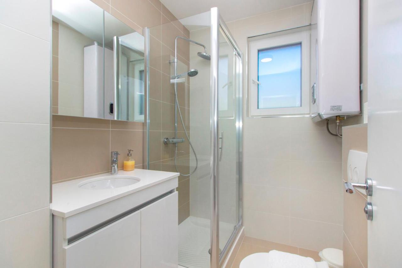 Royal Primosten Apartment Bagian luar foto