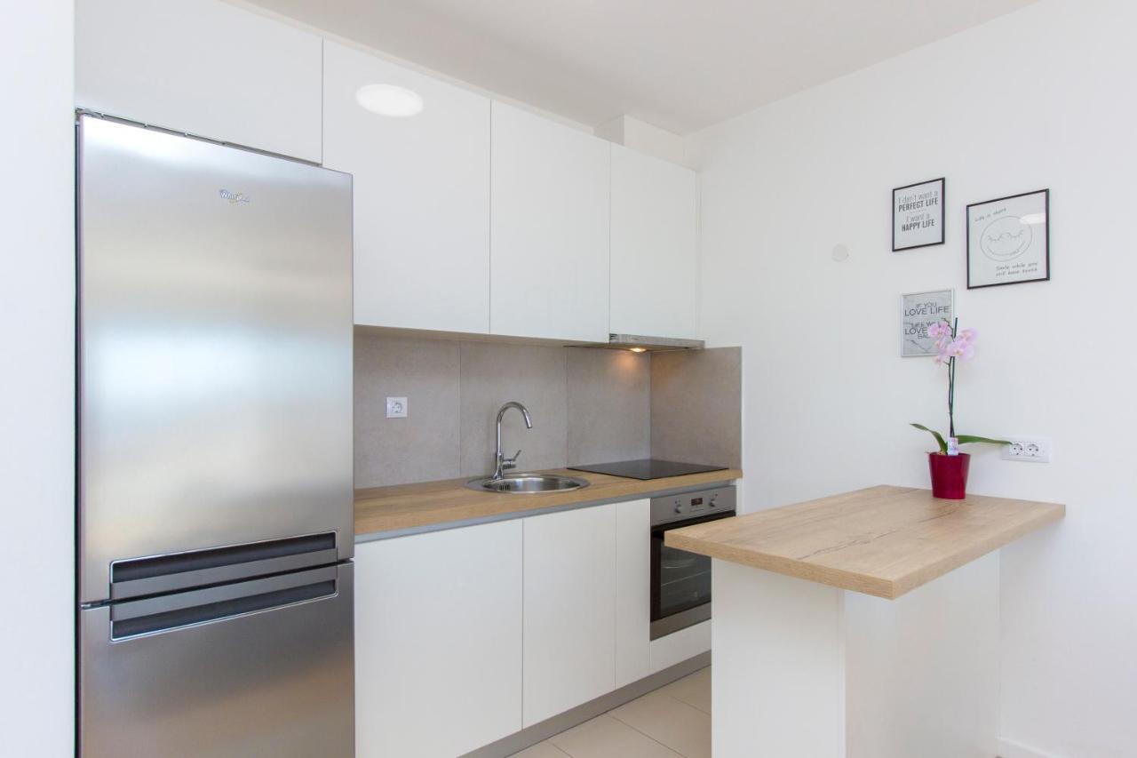 Royal Primosten Apartment Bagian luar foto
