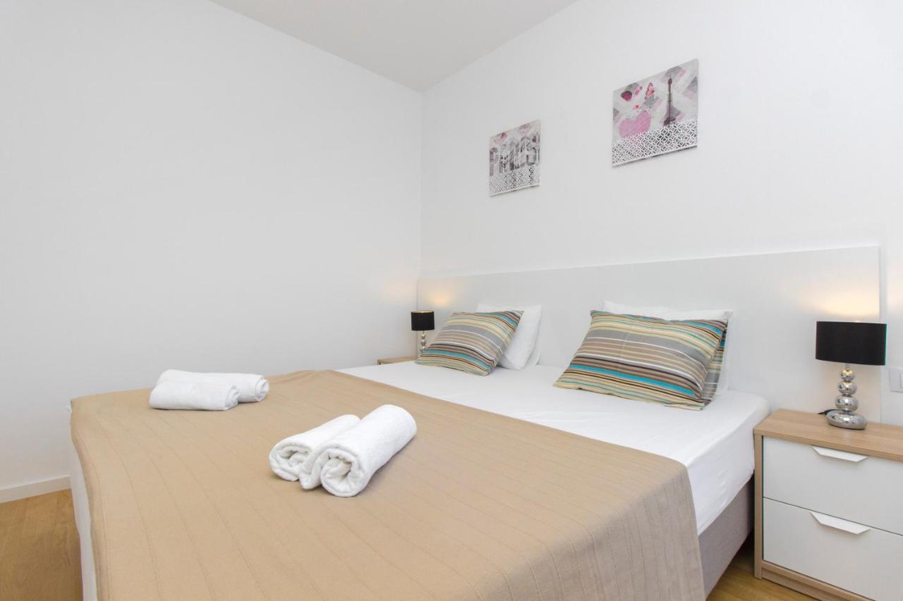 Royal Primosten Apartment Bagian luar foto