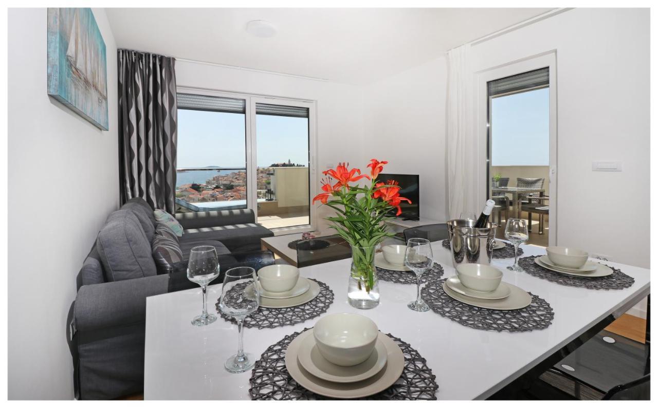 Royal Primosten Apartment Bagian luar foto